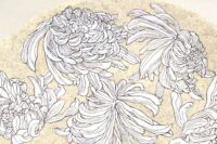 菊大皿 | 2022 | φ320×55mm | 和紙、パルプ、ミツマタの葉、アクリル